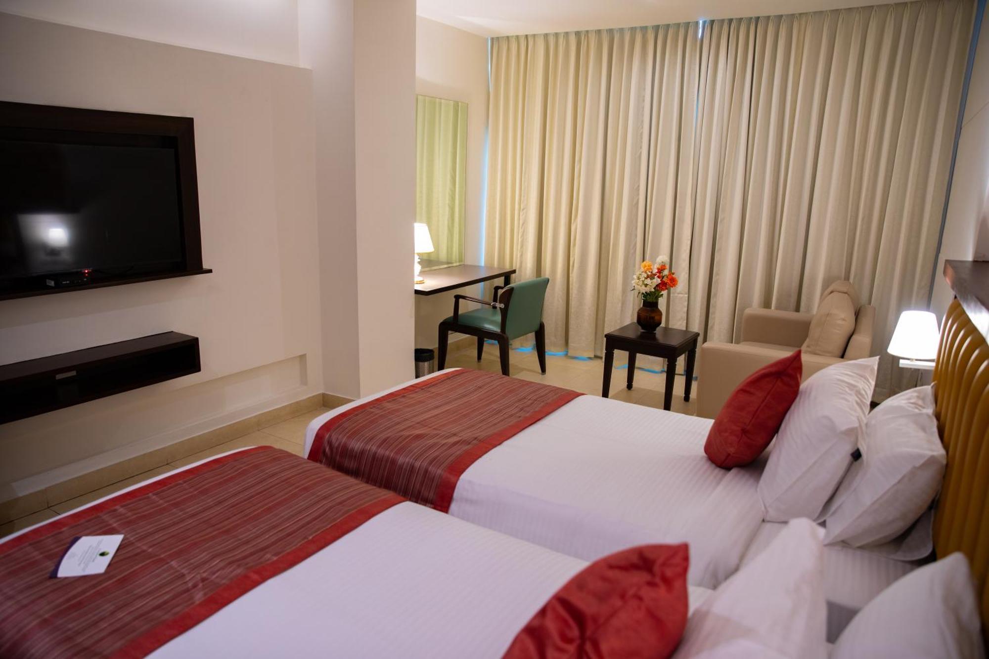 Grand Continent Secunderabad A Sarovar Portico Affiliate Hotel Kültér fotó