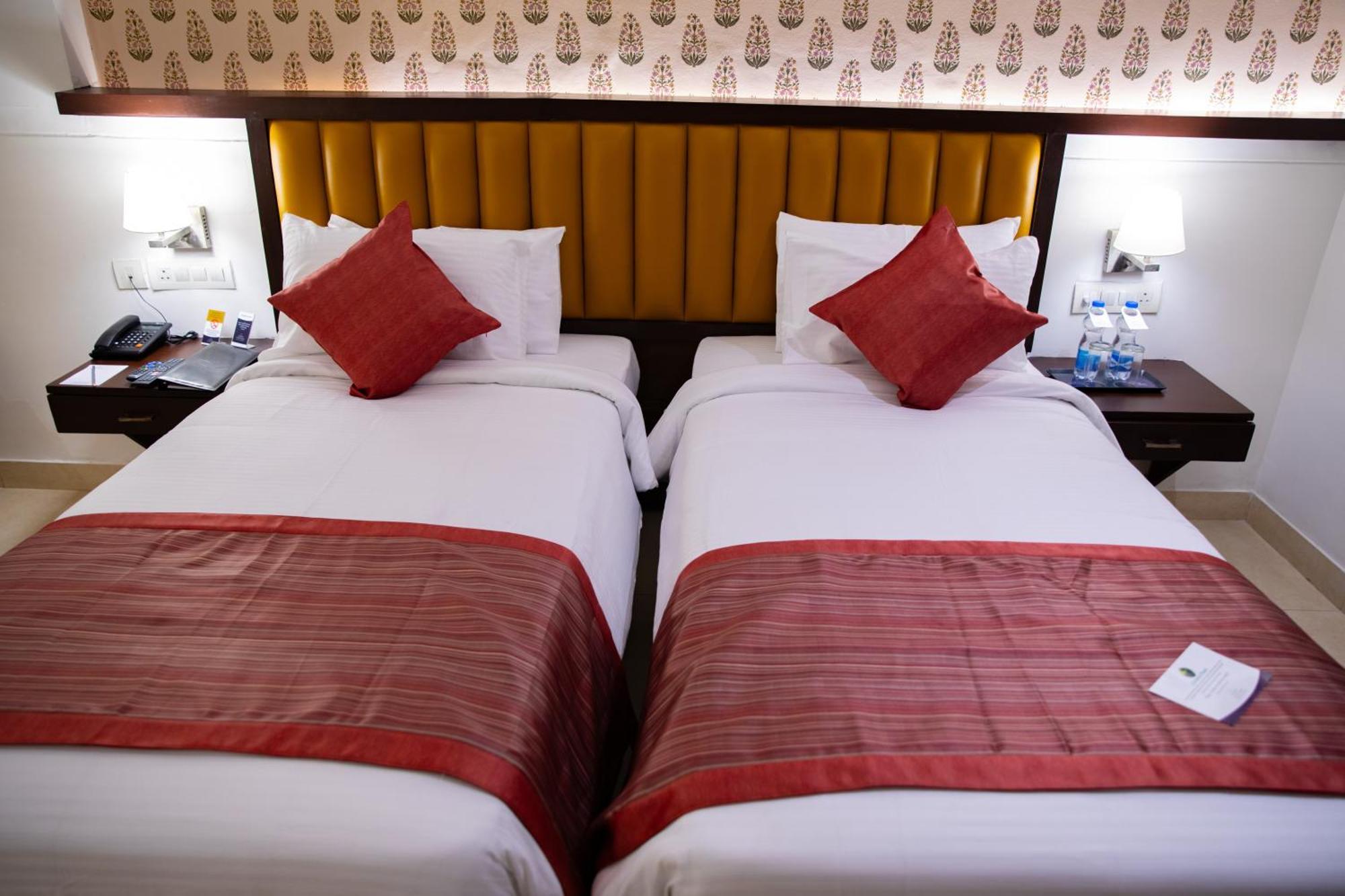 Grand Continent Secunderabad A Sarovar Portico Affiliate Hotel Kültér fotó